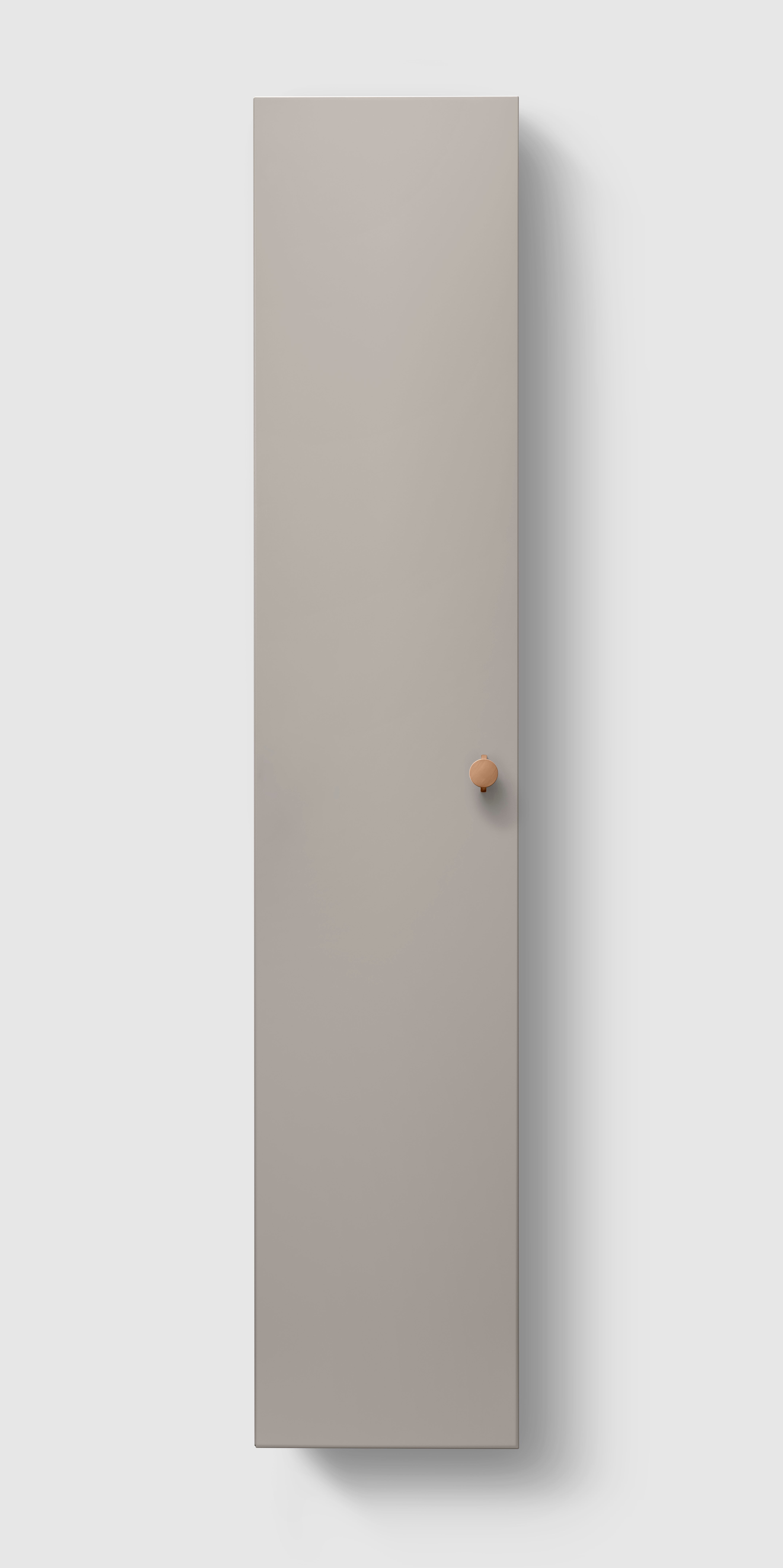 H3/TC32 - Warm Grey L - A2.06 Copper PVD